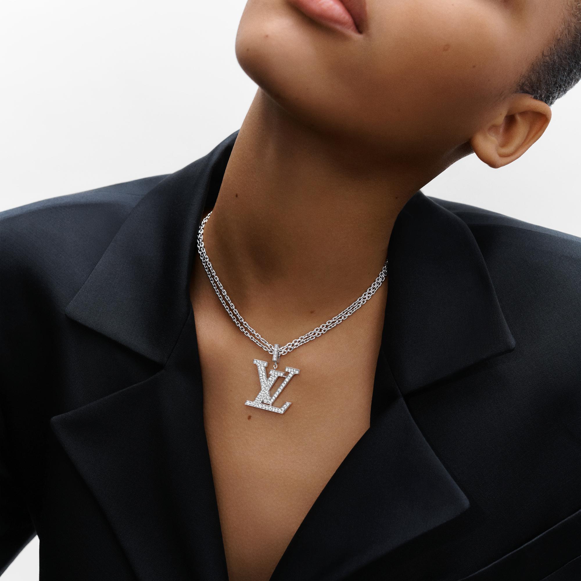 Lv 2025 necklace pendant